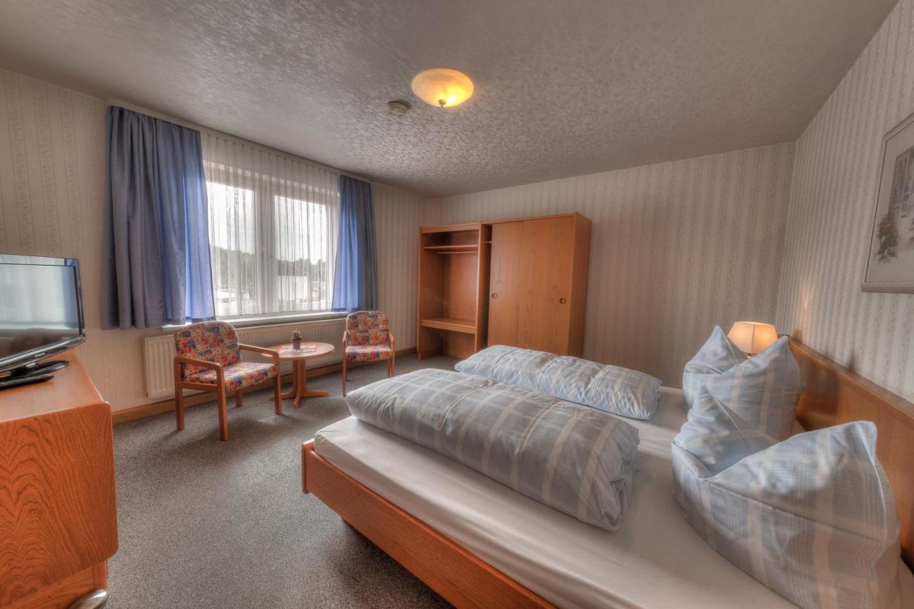 Hotel - Pension & Gaststaette "Alter Koenig" Hettstedt Exteriér fotografie